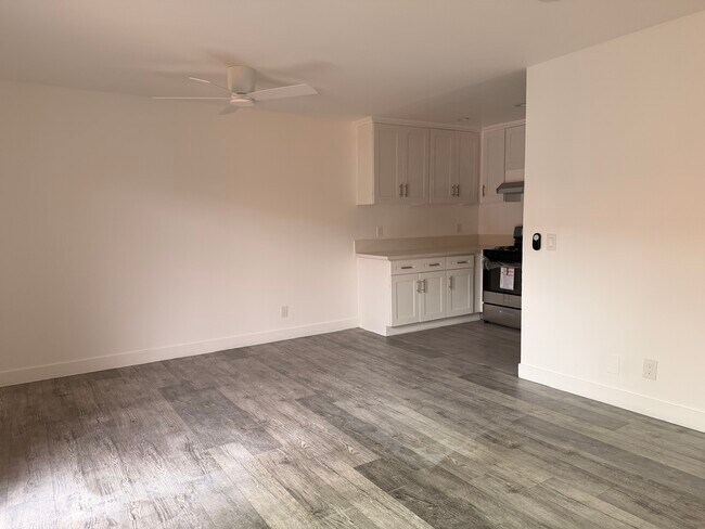 Photo - Convenient Beautifully Remodel Apartments