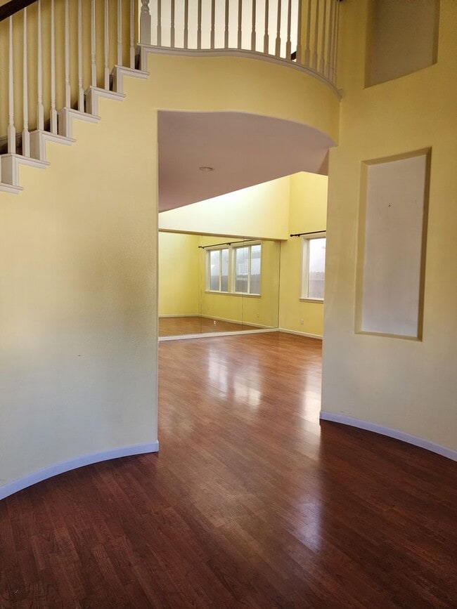 Photo - 5 Bedroom 3 Bathroom with 3 car Garage in the Sylvan School District