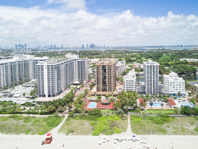 Photo - 2401 Collins Ave Condo Unit 712