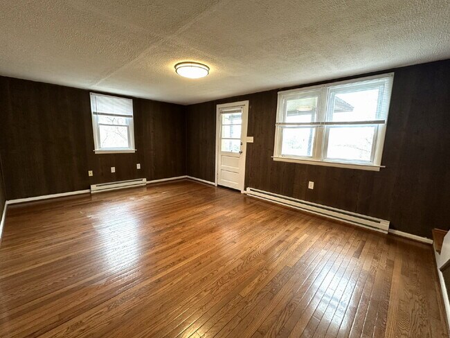 Updated 3 Bedroom Duplex in Finksburg