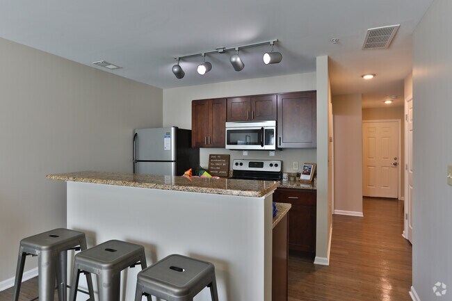 3BR, 3BA - Townhouse