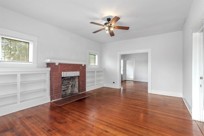 Photo - 1601 Holman St