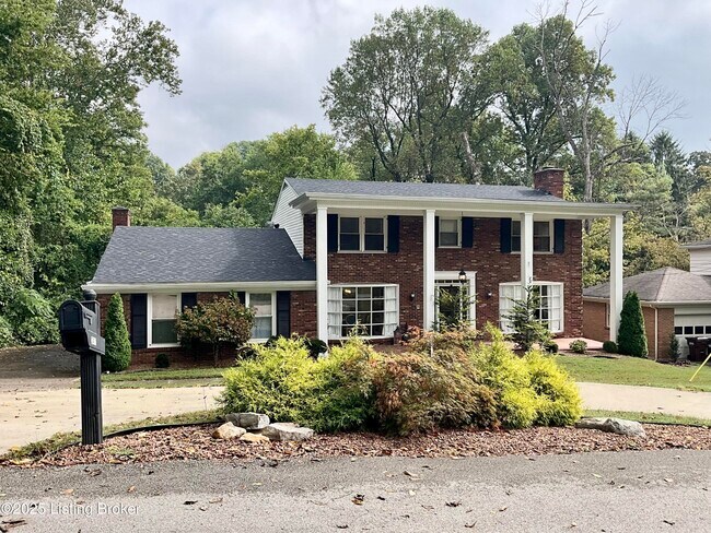 Photo - 2411 Chadford Way