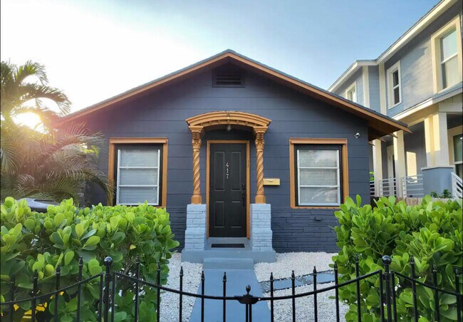 Photo - 417 S J St Casa