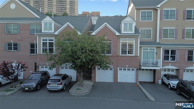 Building Photo - 169 Price 169 Unit 169