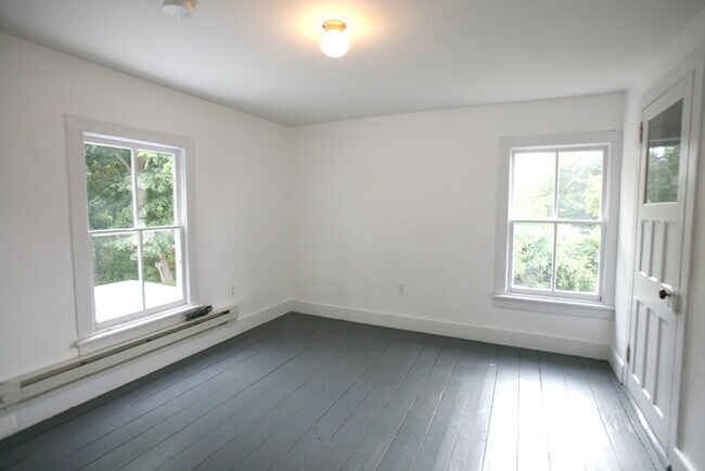 Bedroom - 11 Saint John St Unidad 2