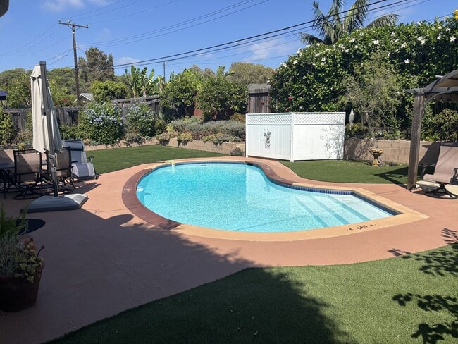 230 Santa Barbara Shores Dr