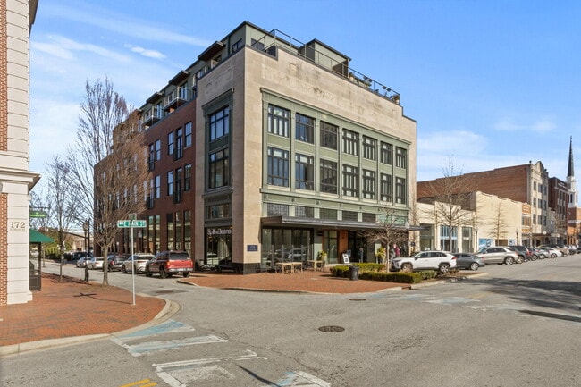Aug Smith on Main