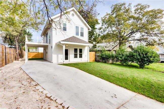 Photo - 1906 E 17th St