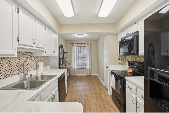 Photo - 7300 Sunshine Skyway Ln S Unit Apt 202