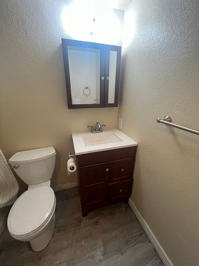 Photo - Super cute 2 Bed/2 Bath next to NAU! Laundry in unit!