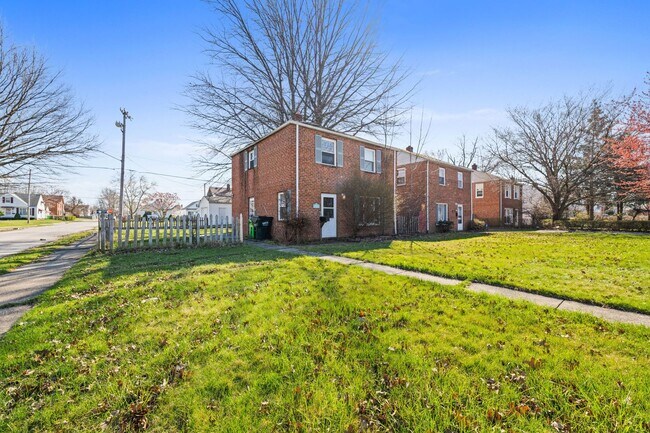 Photo - 21000 Priday Ave