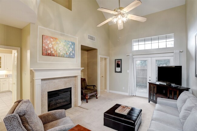 Photo - 1408 S Friendswood Dr