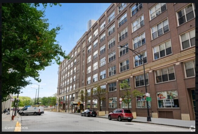 Building Photo - 540 N Jean Baptiste Pointe du Sable Lake Shore Dr