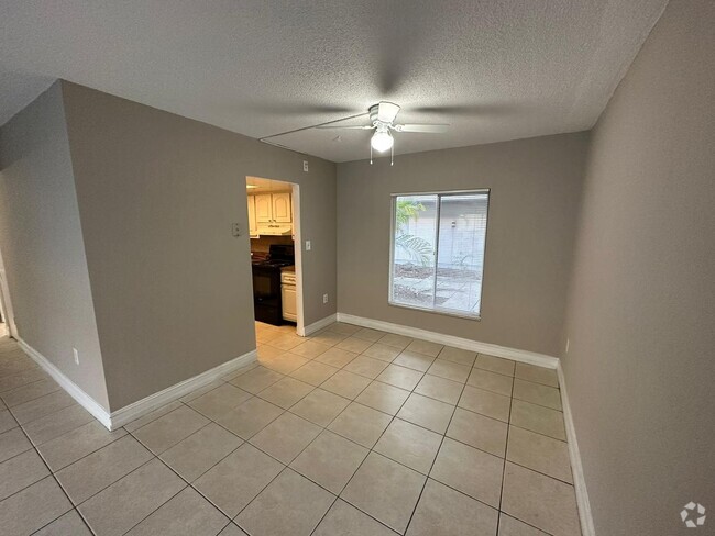 Building Photo - Green Tee - # 508 Unit . Rental