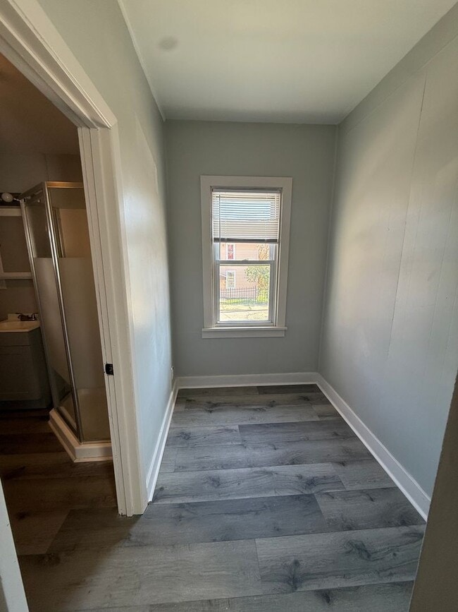 Photo - 519 Roup St Unit 1st Floor