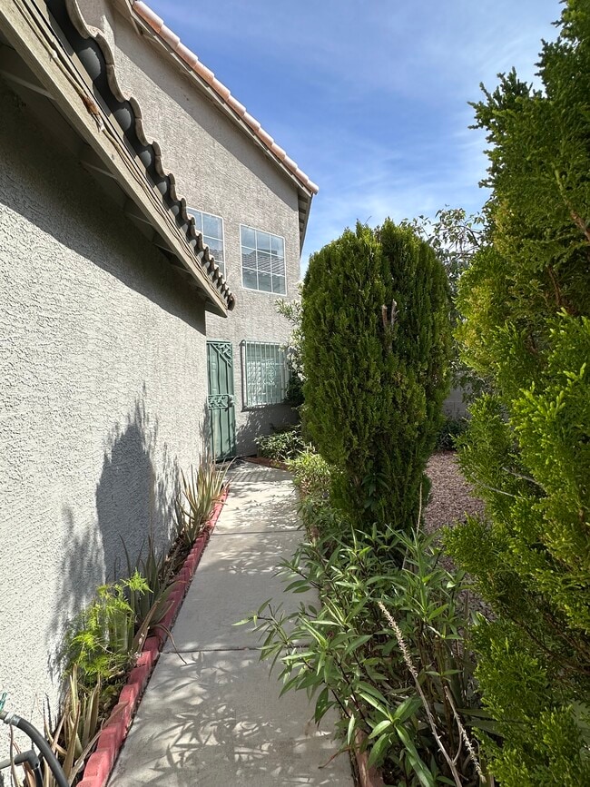 Photo - 4160 Country Garden Ave