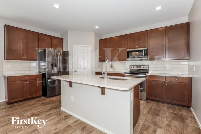 Photo - 1157 S Amulet