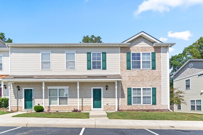 Photo - Spacious 3 Bedroom 2.5 Bath Townhome in Williamsburg!