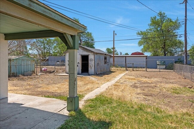 Photo - Beautiful large home for Rent