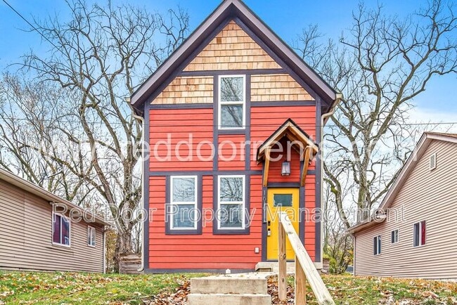 Building Photo - 1619 N Tacoma Ave