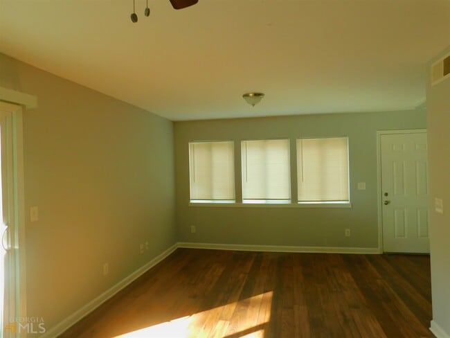 Photo - 7560 Taylor Rd