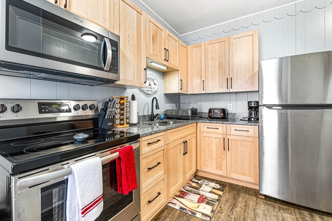 Photo - 121 Main St Apartment Unit 2