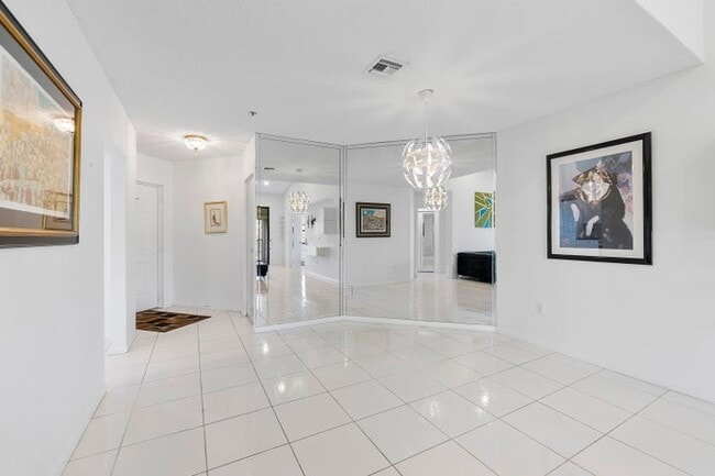 Photo - 5153 Floria Dr Unit V