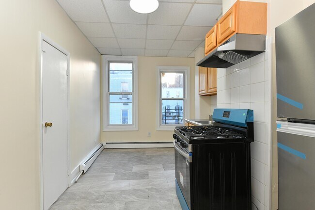 Photo - 531 28th St Unit 1