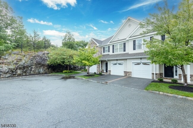 Photo - 52 Parkside Dr