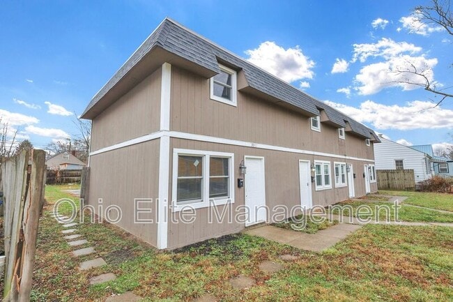 Photo - 3092 Grasmere Ave