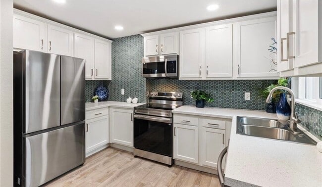 Photo - 1929 S Prospect Ave