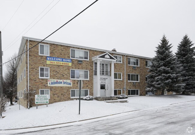 Photo - Winthrop Court Apartments