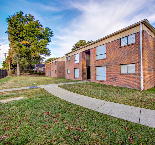 Photo - Greenbriar Apartments