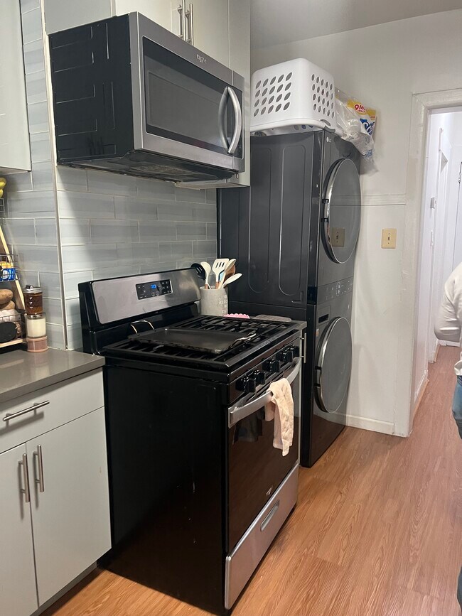 Photo - 307 59th St Unit 1