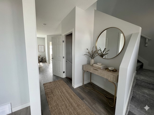 Photo - 5309 Admiral Girouard St NW