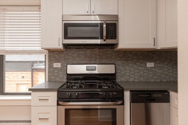 Photo - 2402 N Kedzie Unit 603