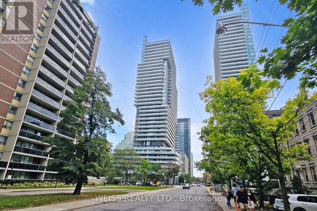 Photo - 185 Roehampton Ave Unit 520