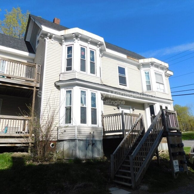 Building Photo - 22 Highland Ave Unit 1