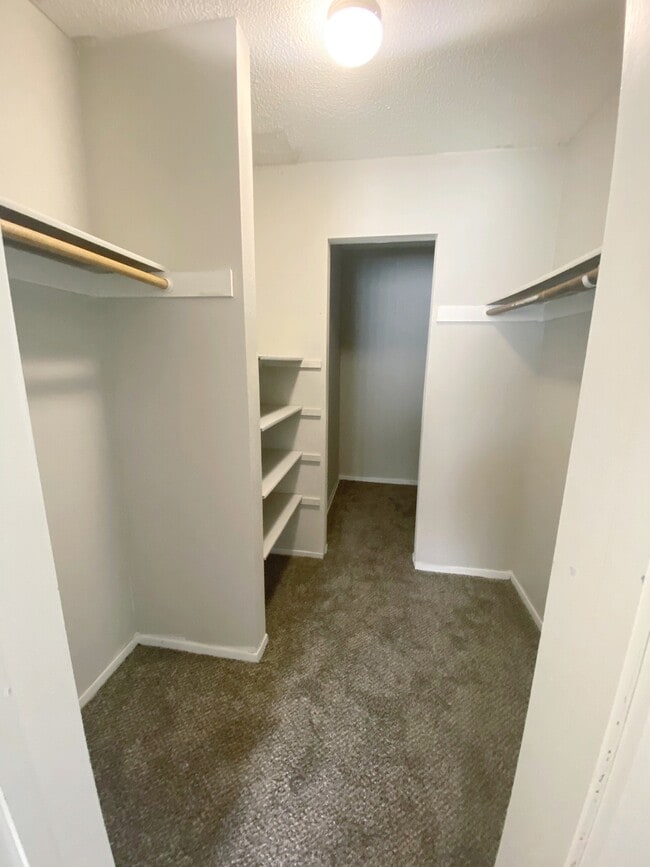 Bellevue Hills Apartments For Rent in Bellevue, NE