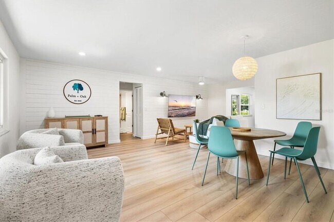 Photo - 2641 Hyde Park St