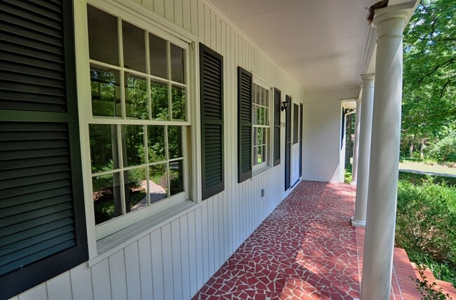 Photo - Lovely Ranch in Hope Valley North - Durham