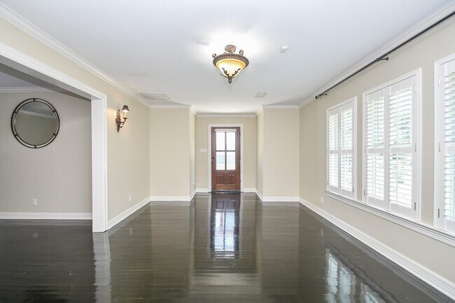 Photo - 2026 Portsmouth St Casa