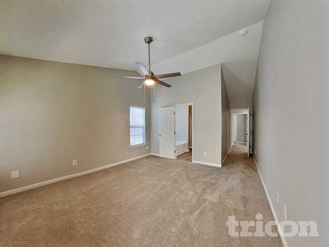 Photo - 986 Peachtree Meadows Cir