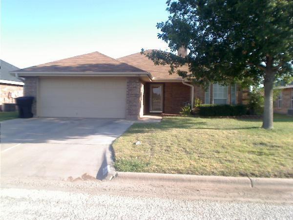 Photo - 1142 Notre Dame Cir