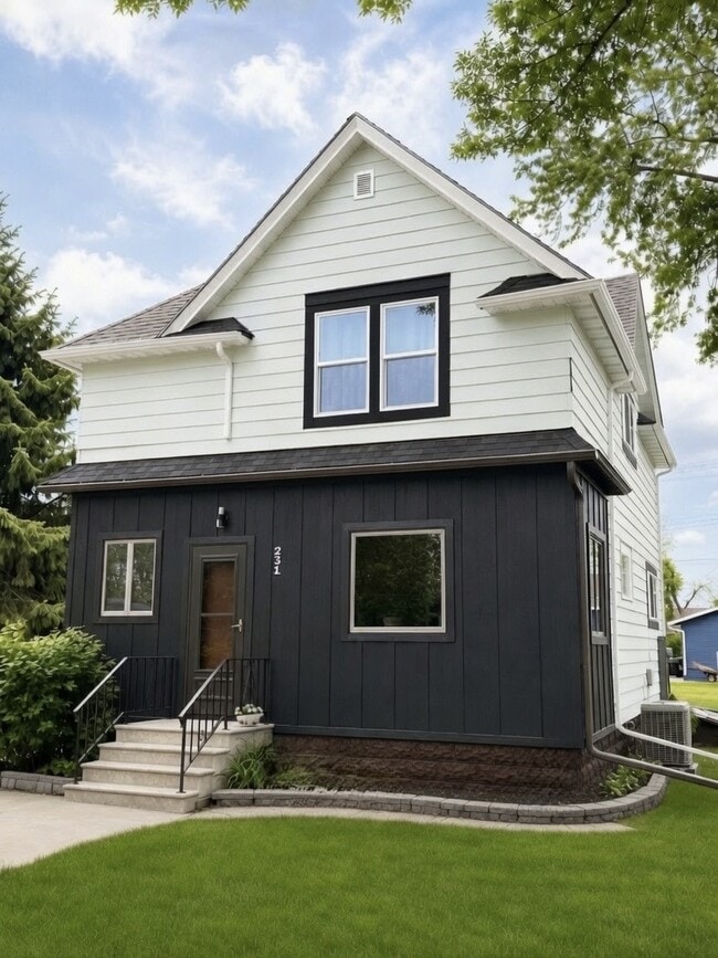 Front view - 231 8th Ave N