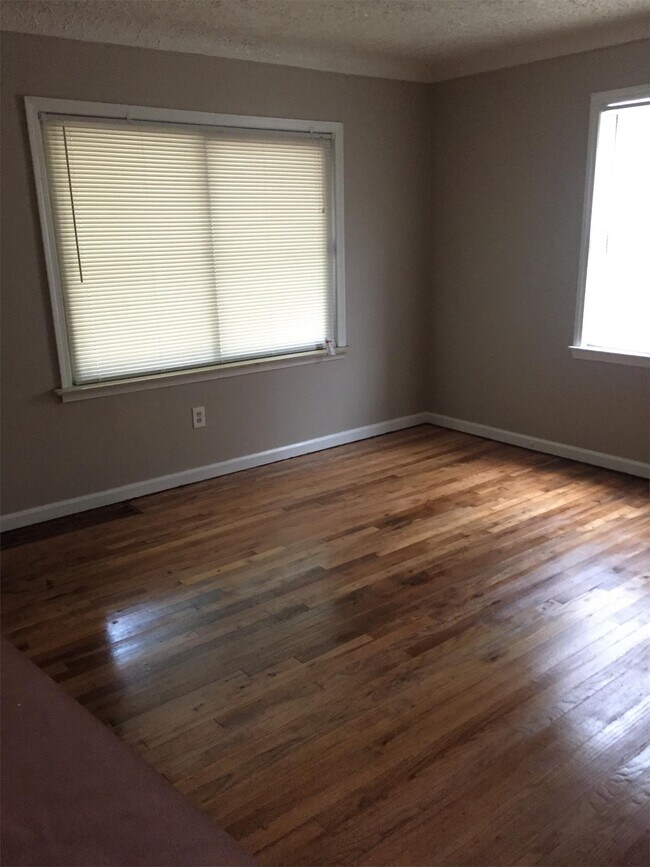 Photo - 20529 Alcoy Ave