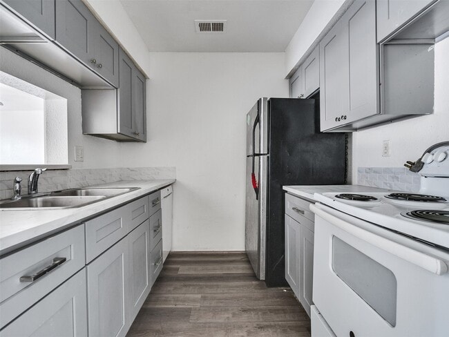 Photo - 12658 Ashford Meadow Dr Unidad B