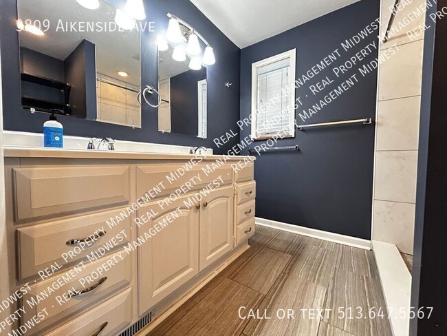 Photo - 3809 Aikenside Ave