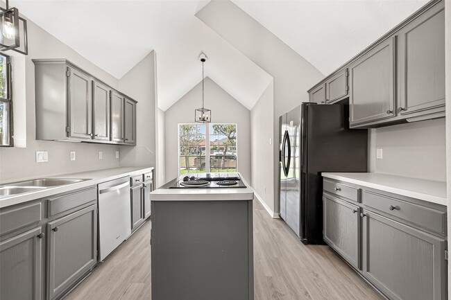 Photo - 4906 Pleasure Lake Ln